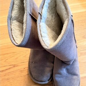 BearPaw Tan Shearling Boots